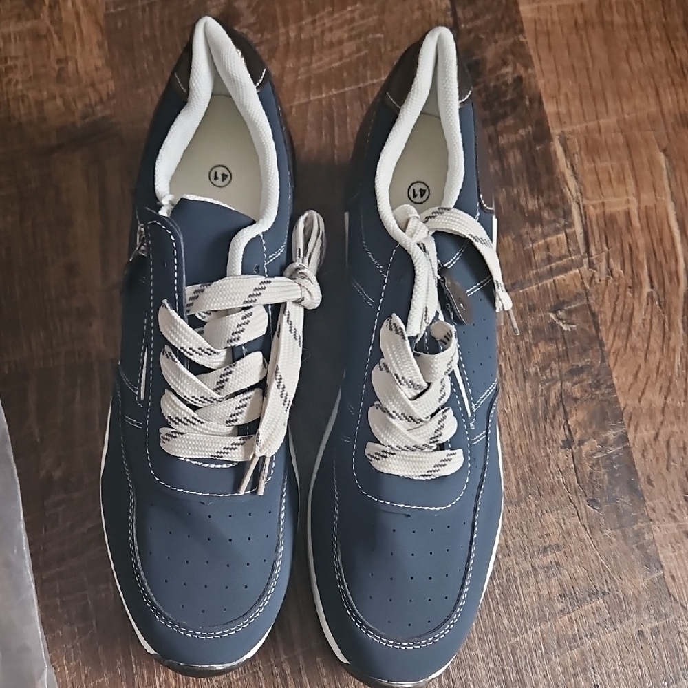 Two Toned Sneaker